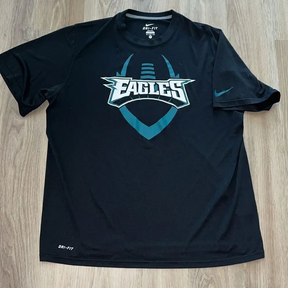 Black Philadelphia Eagles Football team poly work out Champions NFL T shirt XL
